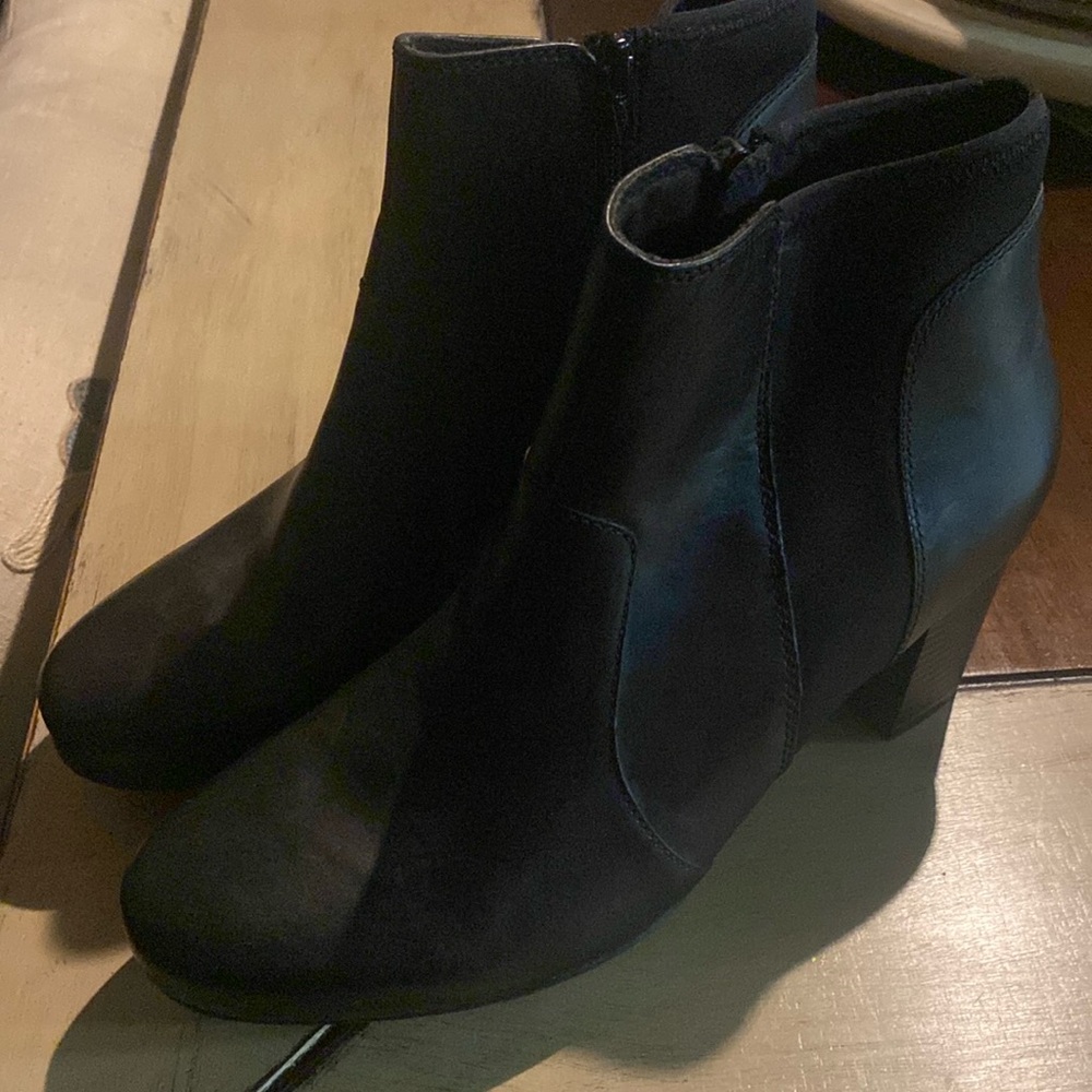 Clarks booties size 11